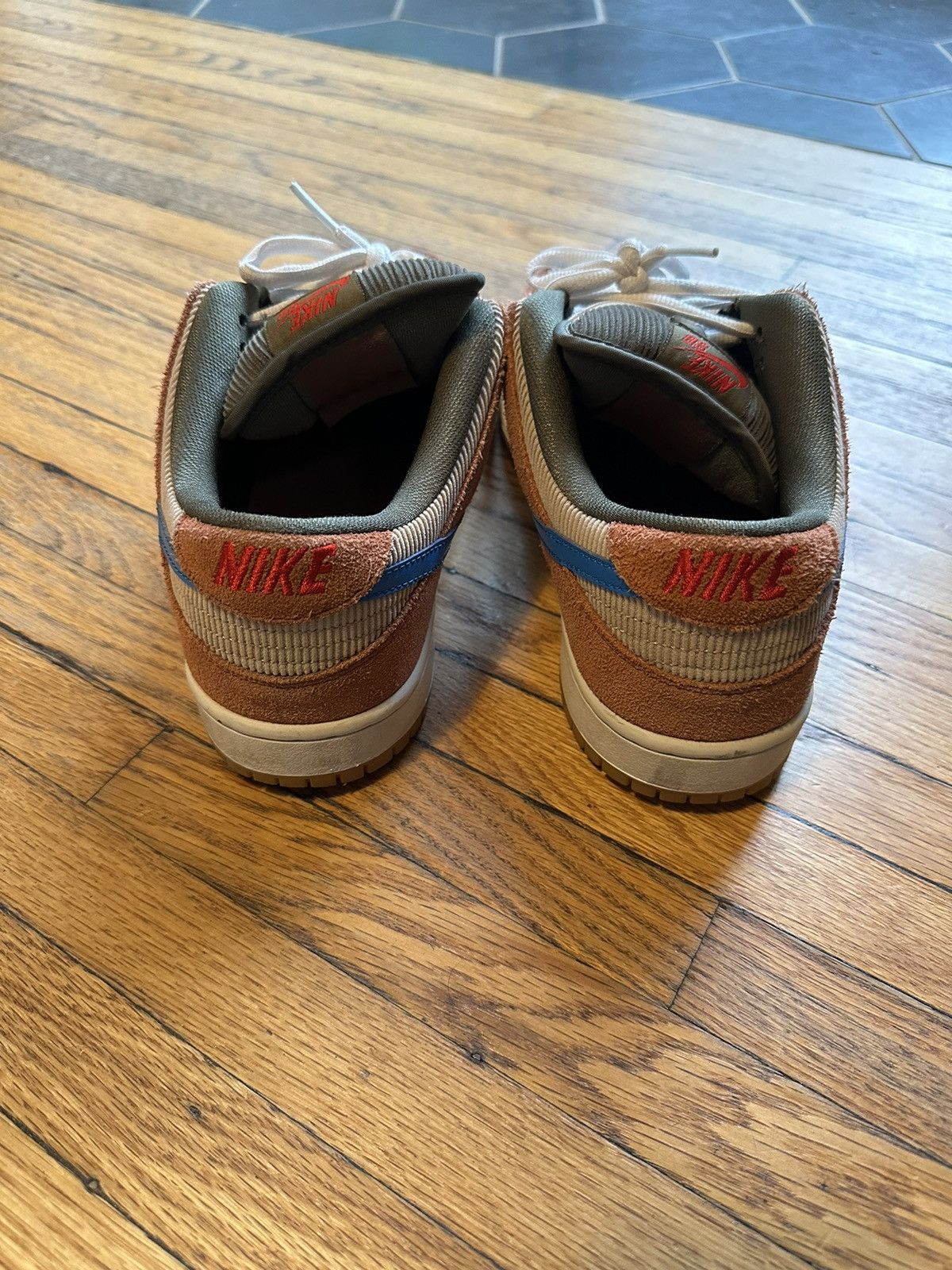 Nike Nike SB Dunk Low Corduroy Dusty Peach Size US 9.5 / EU 42-43 - 4 Thumbnail
