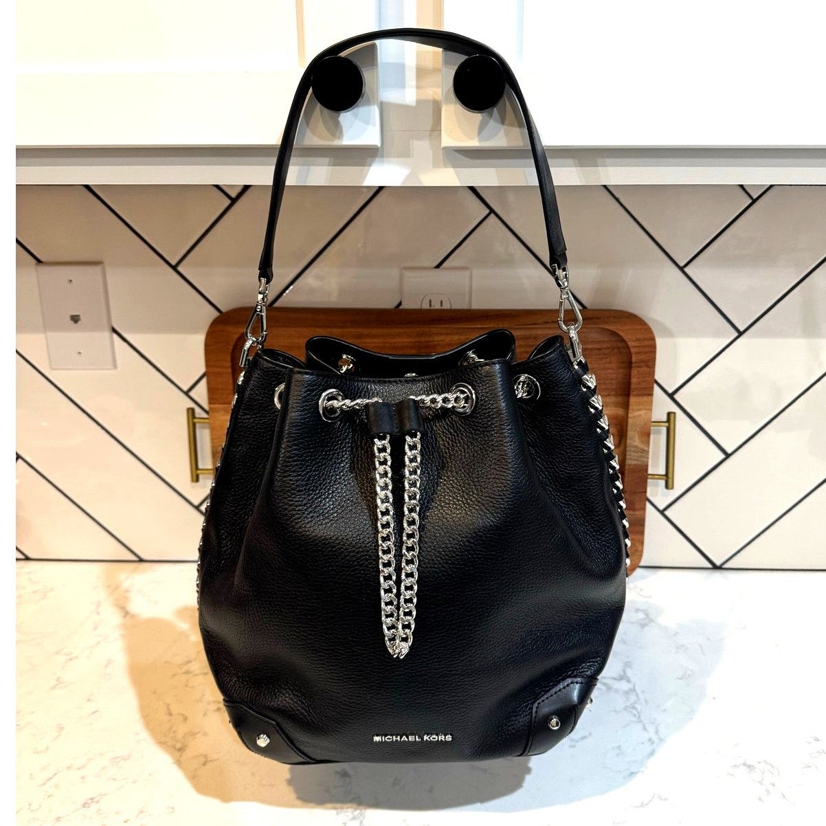 Michael Kors Michael Kors Alanis Pebbled Leather Bucket shoulder Bag Size ONE SIZE - 2 Thumbnail