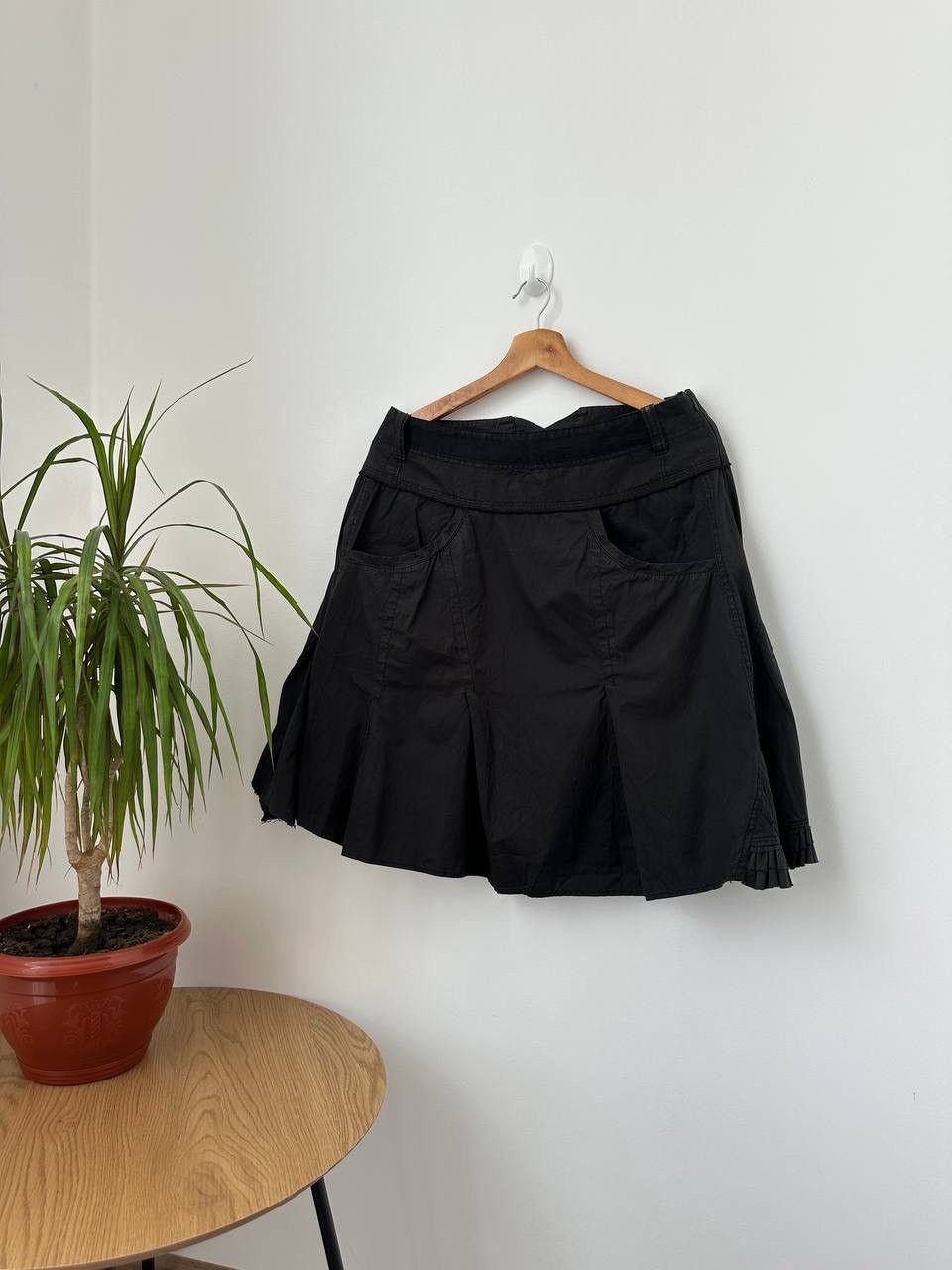 Japanese Brand × Vintage Vintage IKKS Womens Black Avant Garde Cargo Black Mini Skirt Size 30" / US 8 / IT 44 - 1 Thumbnail