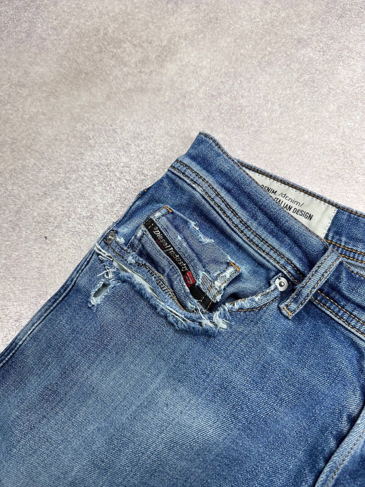 Diesel Vintage Diesel Distressed Y2K Slim Jeans 32 Size US 32 / EU 48 - 11 Thumbnail