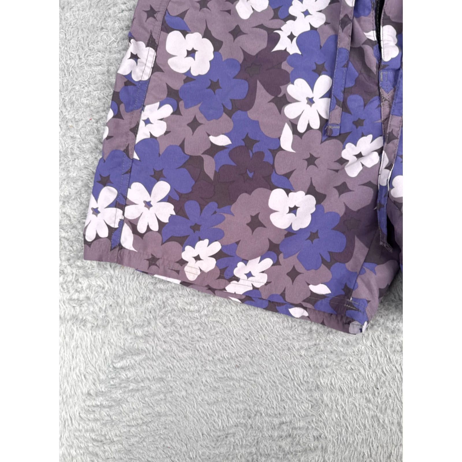 Patagonia Cabelas Boardshorts Women 16 Purple Blue Floral 6" 100% Polyester Womens Size ONE SIZE - 3 Thumbnail