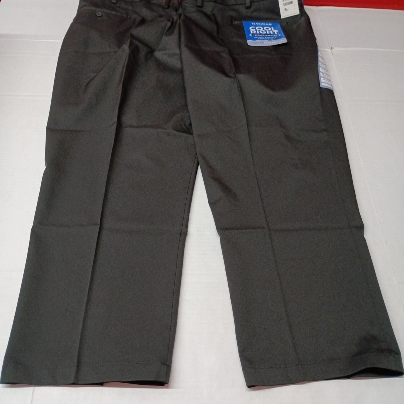 Haggar Haggar Cool Flex Pleated Pants Classic Fit Men's 50x29 Black Size US 44 / EU 60 - 8 Thumbnail
