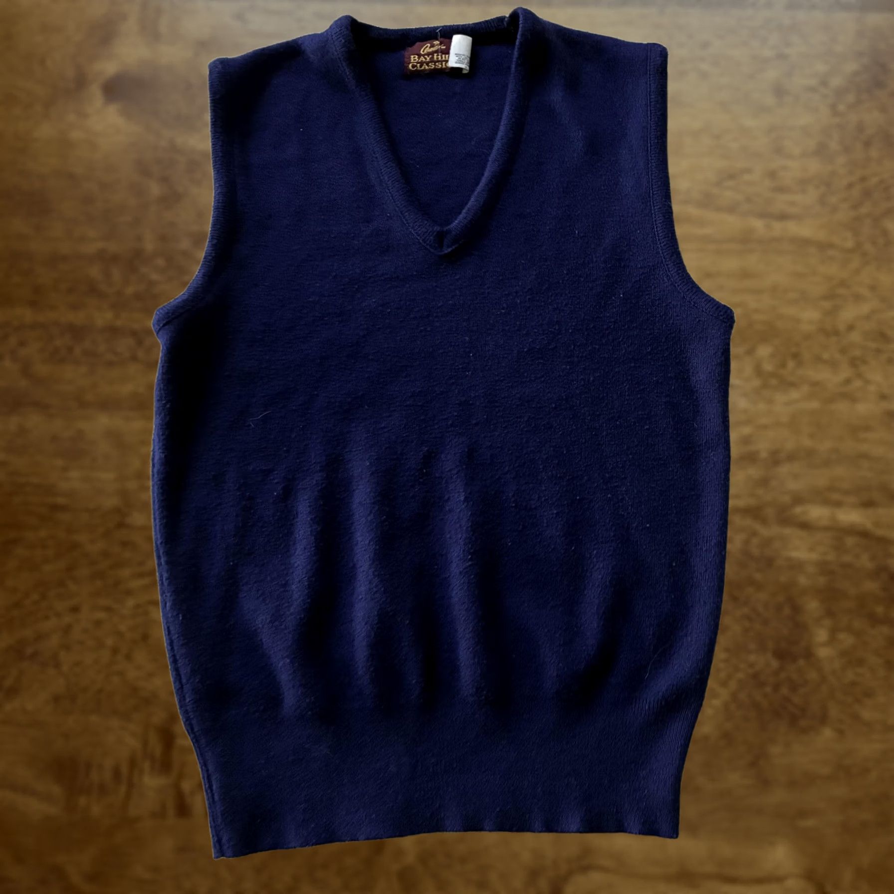 Vintage VINTAGE Bay Hill Classics Sweater Vest Mens Medium Blue V Neck Knit Acrylic Vest Men Medium Blue V-Neck Knit Acrylic Size US M / EU 48-50 / 2 - 1 Thumbnail