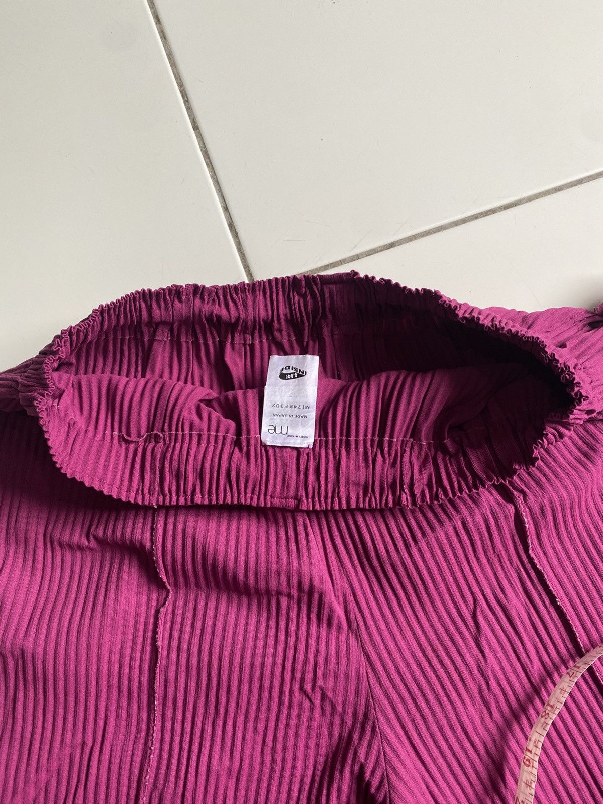 Issey Miyake Issey Miyake Pleated Cropped Wide Leg Trousers Pants Women Size 30" / US 8 / IT 44 - 8 Thumbnail