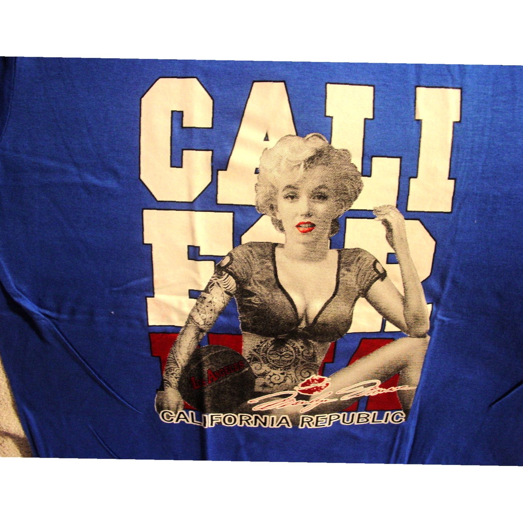 Vintage Marilyn Monroe Iconic Republic Tattoo Lips Tee Celebrating Los Angeles California Style Size US M / EU 48-50 / 2 - 1 Preview
