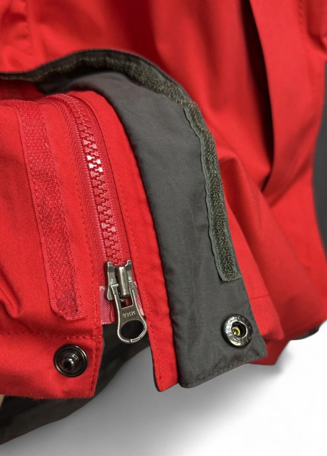 Goretex The North Face Vintage Gore-Tex Red Jacket Canada Arcteryx Size US M / EU 48-50 / 2 - 13 Thumbnail