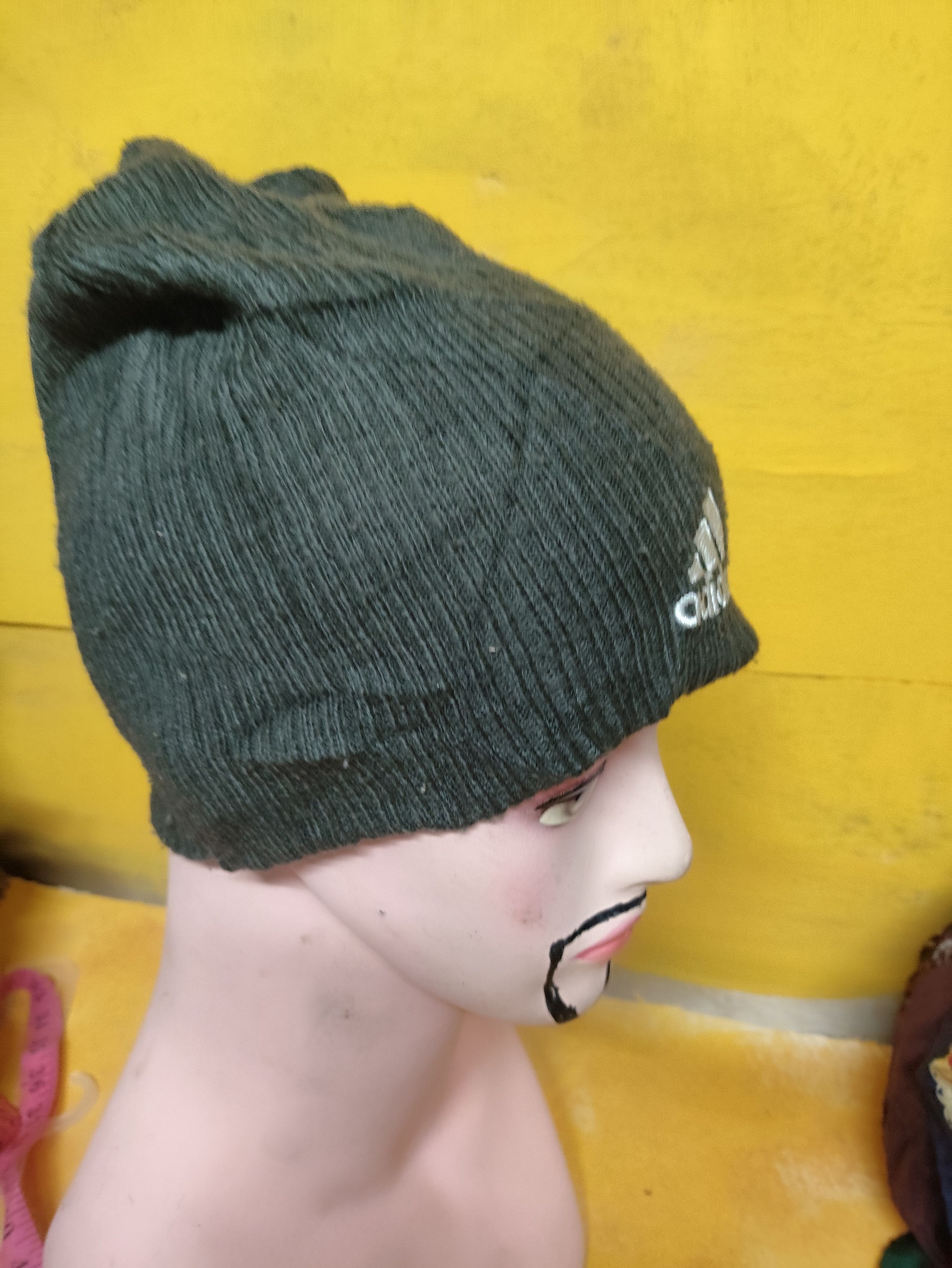 Adidas Adidas Vintage Beanie Snowcap Vintage Stuff Size ONE SIZE - 9 Thumbnail