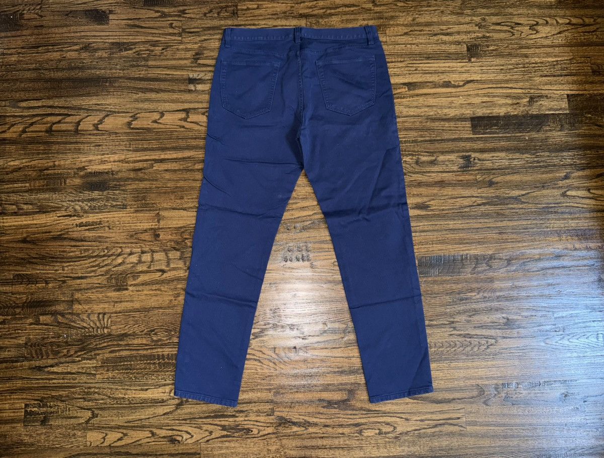 Banana Republic Banana Republic Chino Traveler Pants Navy Blue Size 36x32 Size US 36 / EU 52 - 5 Thumbnail