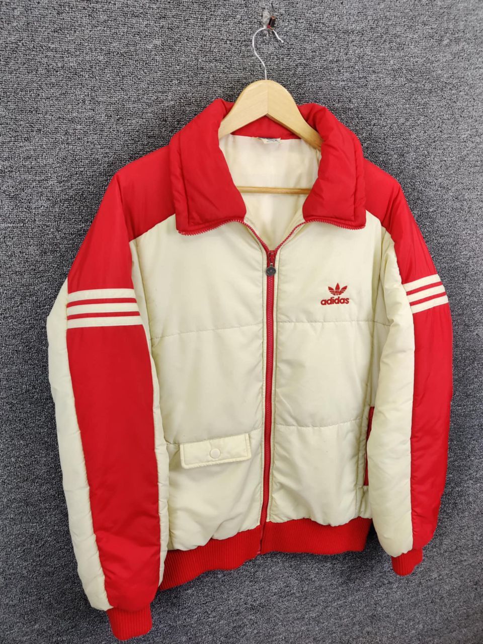Adidas Vintage 80's Adidas Trefoil Puffer Jacket Size US L / EU 52-54 / 3 - 5 Thumbnail