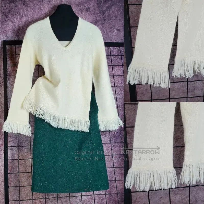 Burberry Burberry Beige Fringe Knit Sweater for Women. Size S / US 4 / IT 40 - 2 Thumbnail