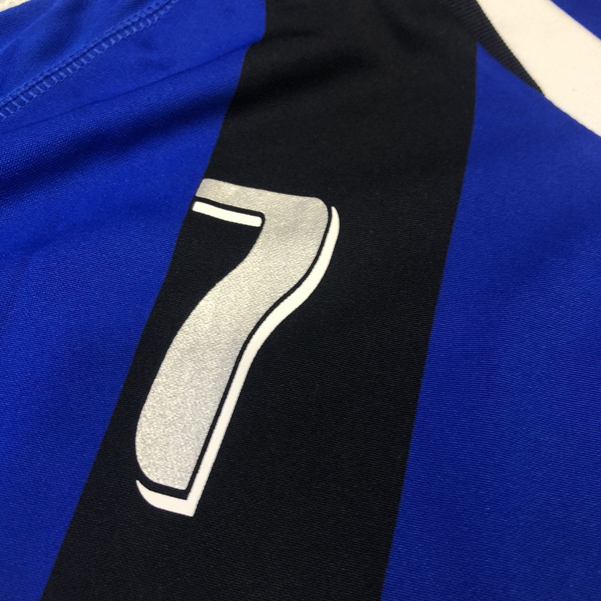 Japanese Brand Osaka Gamba 07/08 j.league home shirt #7 Endo Size US S / EU 44-46 / 1 - 6 Thumbnail
