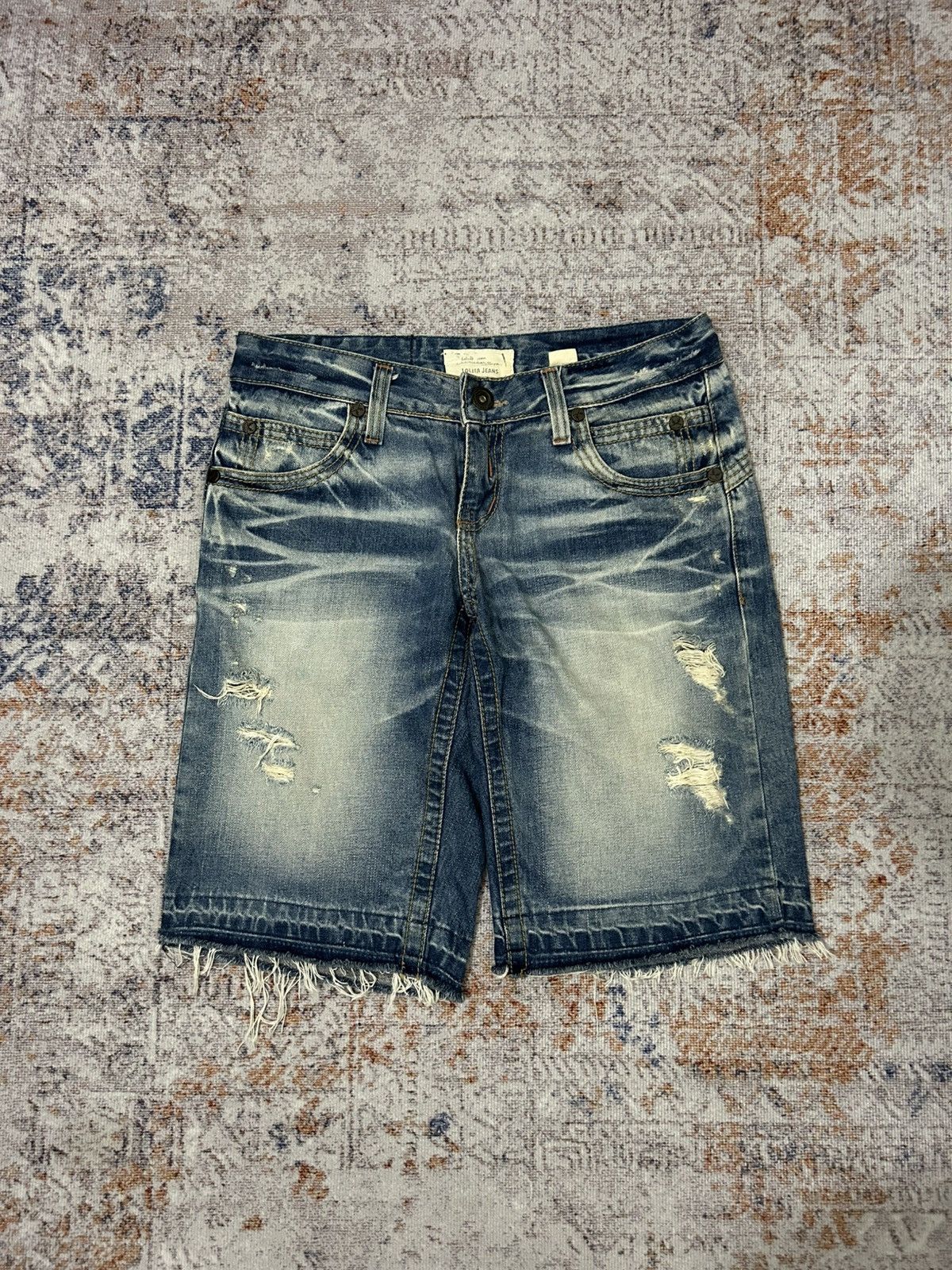 If Six Was Nine Lolita Distressed Doublle Pocket back Short Jeans Size US 33 - 2 Thumbnail
