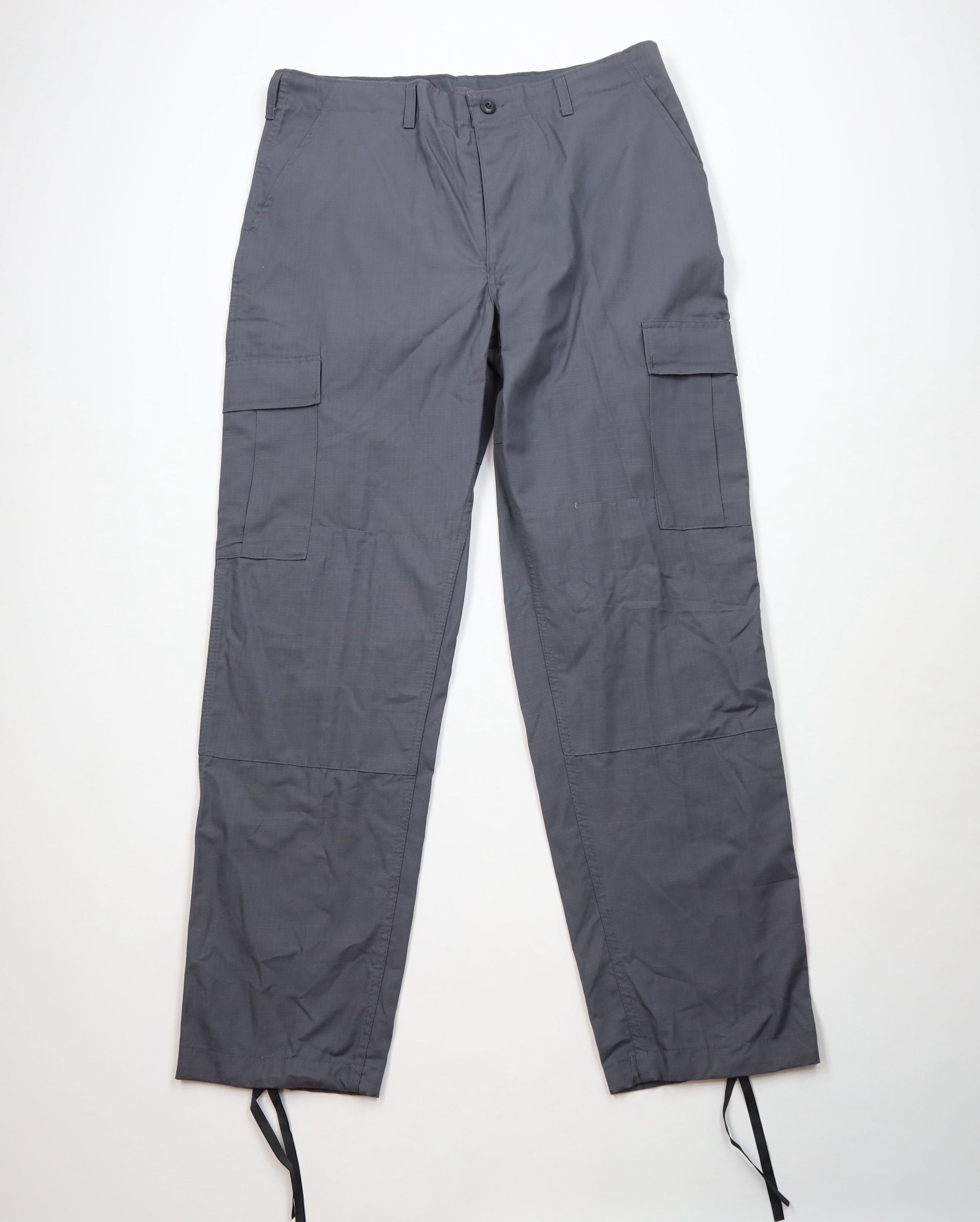 Vintage Vintage 90s Streetwear Uniform Ripstop Cargo Pants USA Size US 36 / EU 52 - 1 Thumbnail