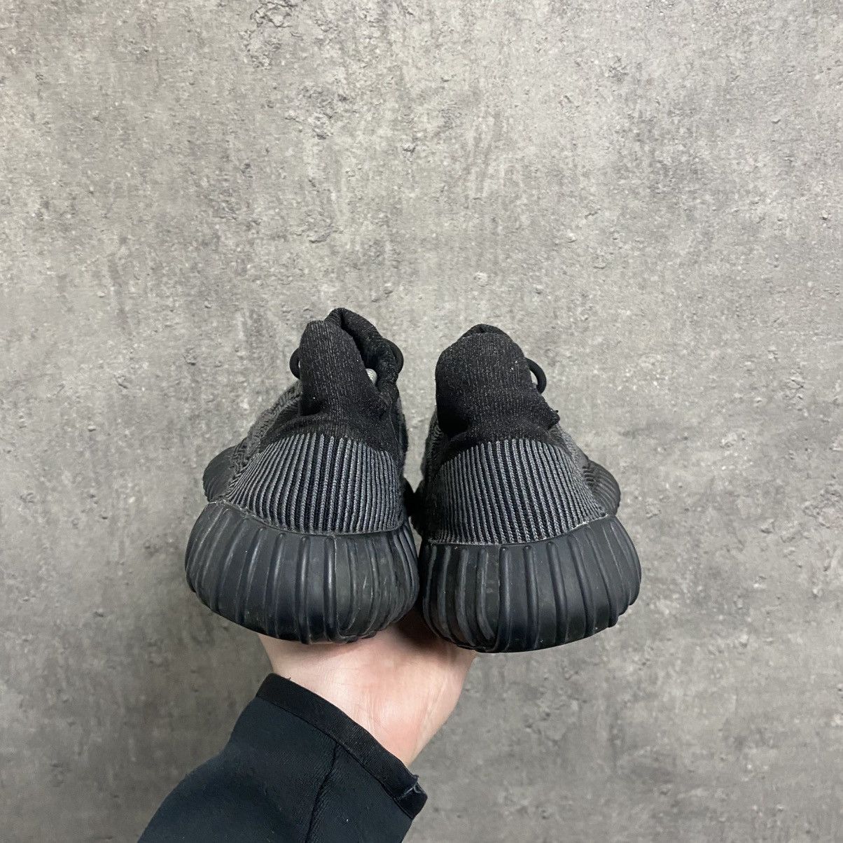 Adidas × Kanye West Adidas Yeezy Boost 350 V2 Sneakers Size US 8 / EU 41 - 5 Thumbnail