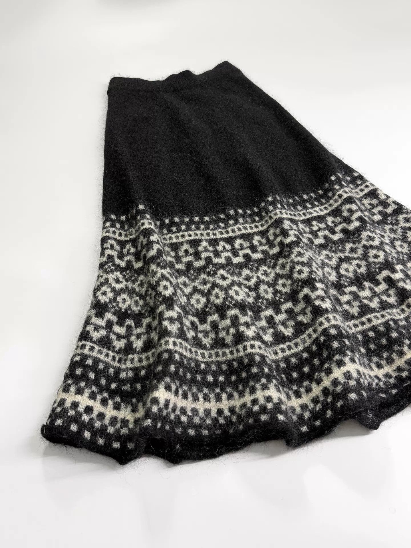 Yohji Yamamoto Yohji Yamamoto Y's F.I. Wool Midi Skirt Black/White Size F Size 27" / US 4 / IT 40 - 2 Thumbnail