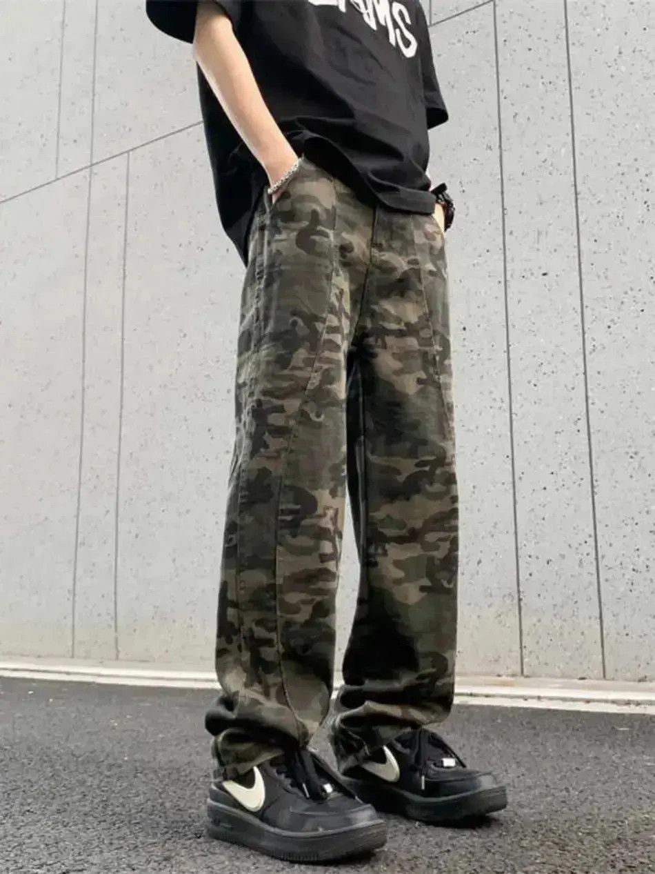 Japanese Brand Retro loose fitting straight leg wide leg jeans Size US 32 / EU 48 - 1 Thumbnail