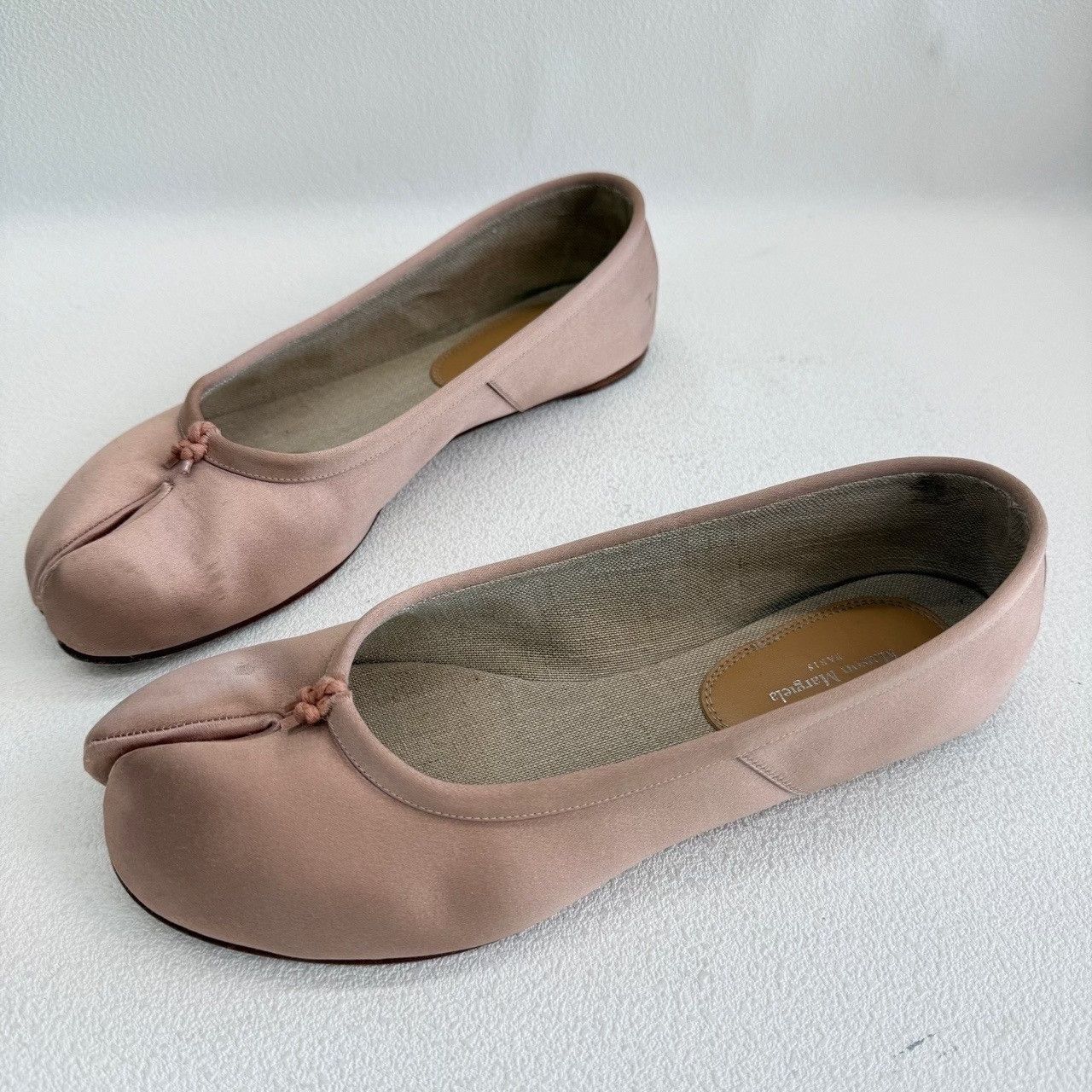Maison Margiela Maison Margiela Pink Lowtop Sneakers us_7-5 Women Size US 7.5 / IT 37.5 - 1 Thumbnail