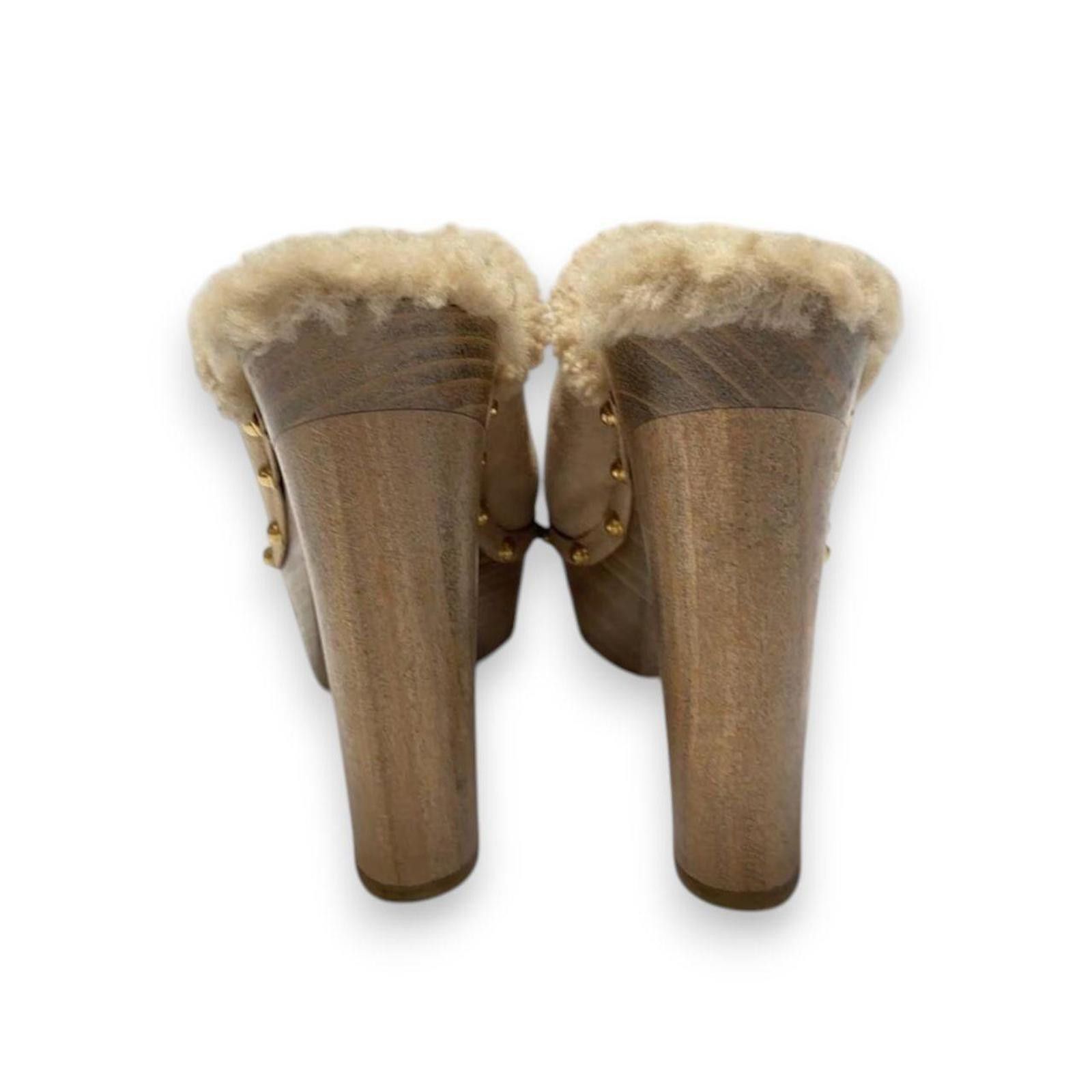 Gucci Gucci authentic rare shearling fur suede boots / clogs Size US 7 / IT 37 - 3 Thumbnail