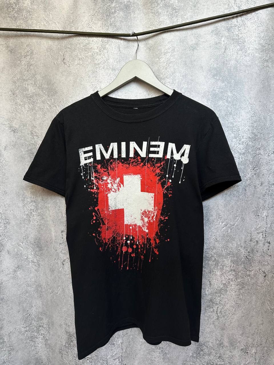 Eminem Vintage EMINEM Recovery Album T Shirt Cross Splattered Logo Size US L / EU 52-54 / 3 - 2 Thumbnail