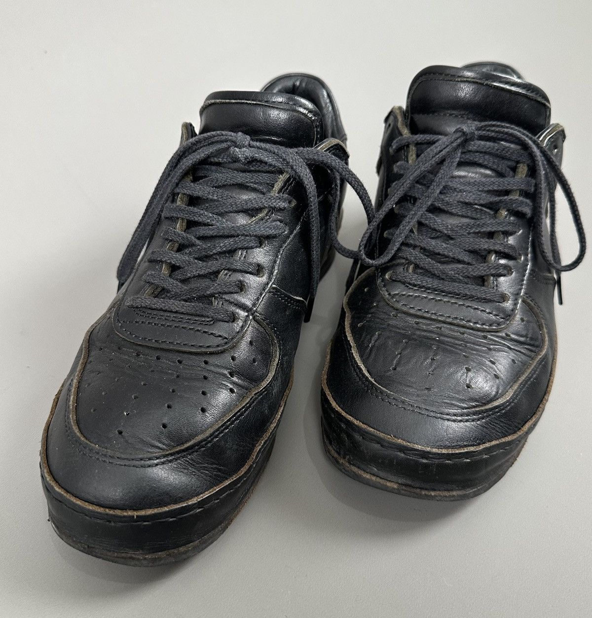 Hender Scheme Hender Scheme - MIP - Triple Black Leather Low Top Sneaker Size US 8 / EU 41 - 2 Thumbnail