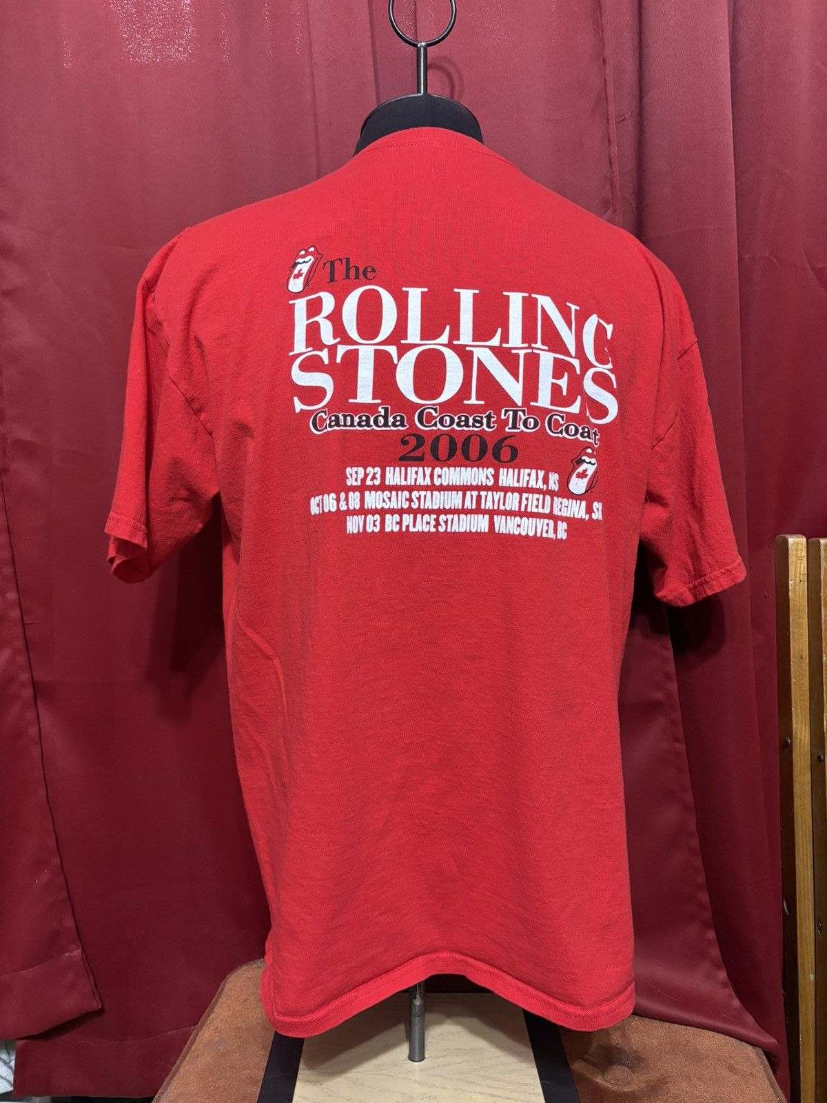 The Rolling Stones Vintage The Rolling Stones Tshirt Maple Leaf Tongue Band Tee Size US XL / EU 56 / 4 - 2 Thumbnail