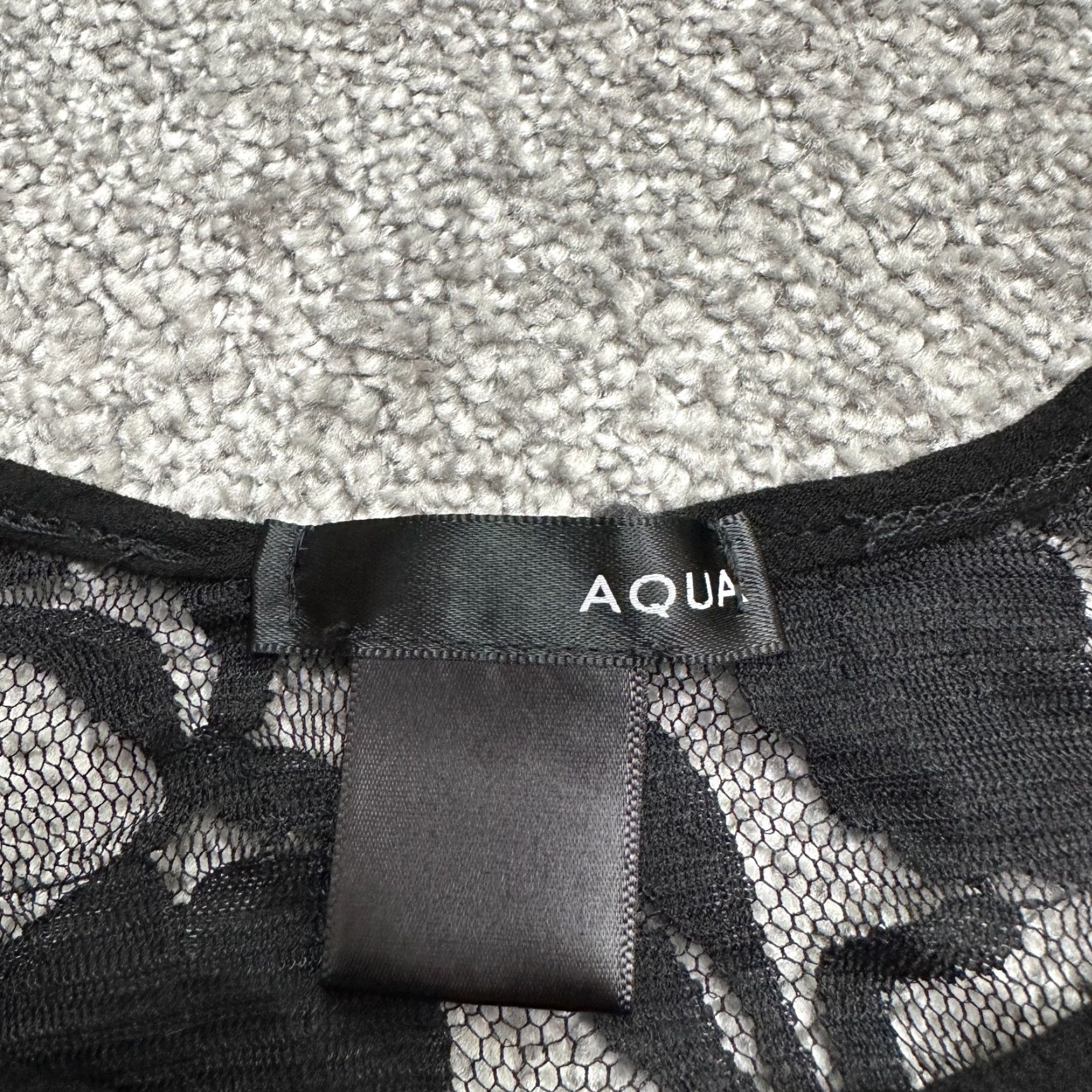 AQUA Aqua By Bloomingdale's Lace Cold Shoulder Cropped Top Womens M Black Cropped Top Short Sleeve Beach Modern Womens Size M Lace Size M / US 6-8 / IT 42-44 - 6 Thumbnail
