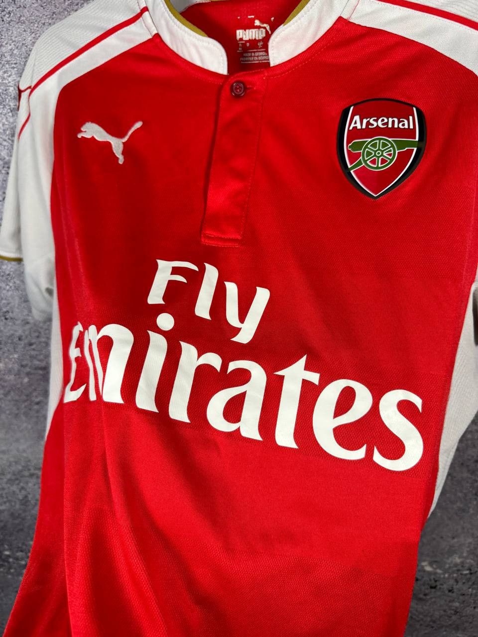 Puma Vintage Arsenal 2015/16 Home Puma Soccer Jersey Medium Size US M / EU 48-50 / 2 - 6 Thumbnail