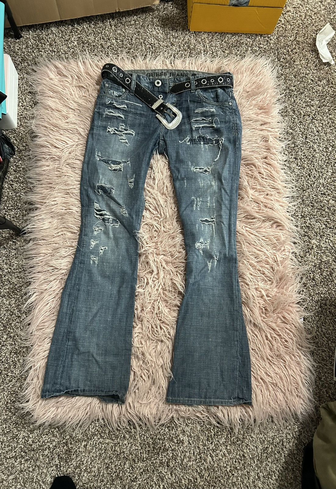 Guess × Japanese Brand × Vintage Vintage Guess Flared Jeans Size US 31 - 1 Thumbnail