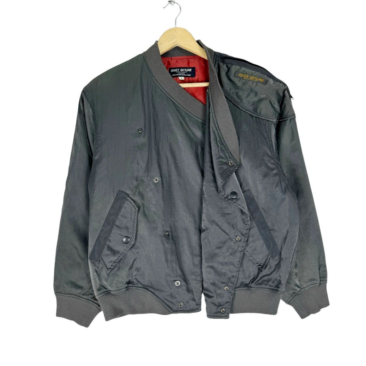 Issey Miyake 🔥80s ISSEY MIYAKE SKYLINE STUDIO BOMBER SNAP BUTTON JACKET Size US M / EU 48-50 / 2 - 15 Thumbnail