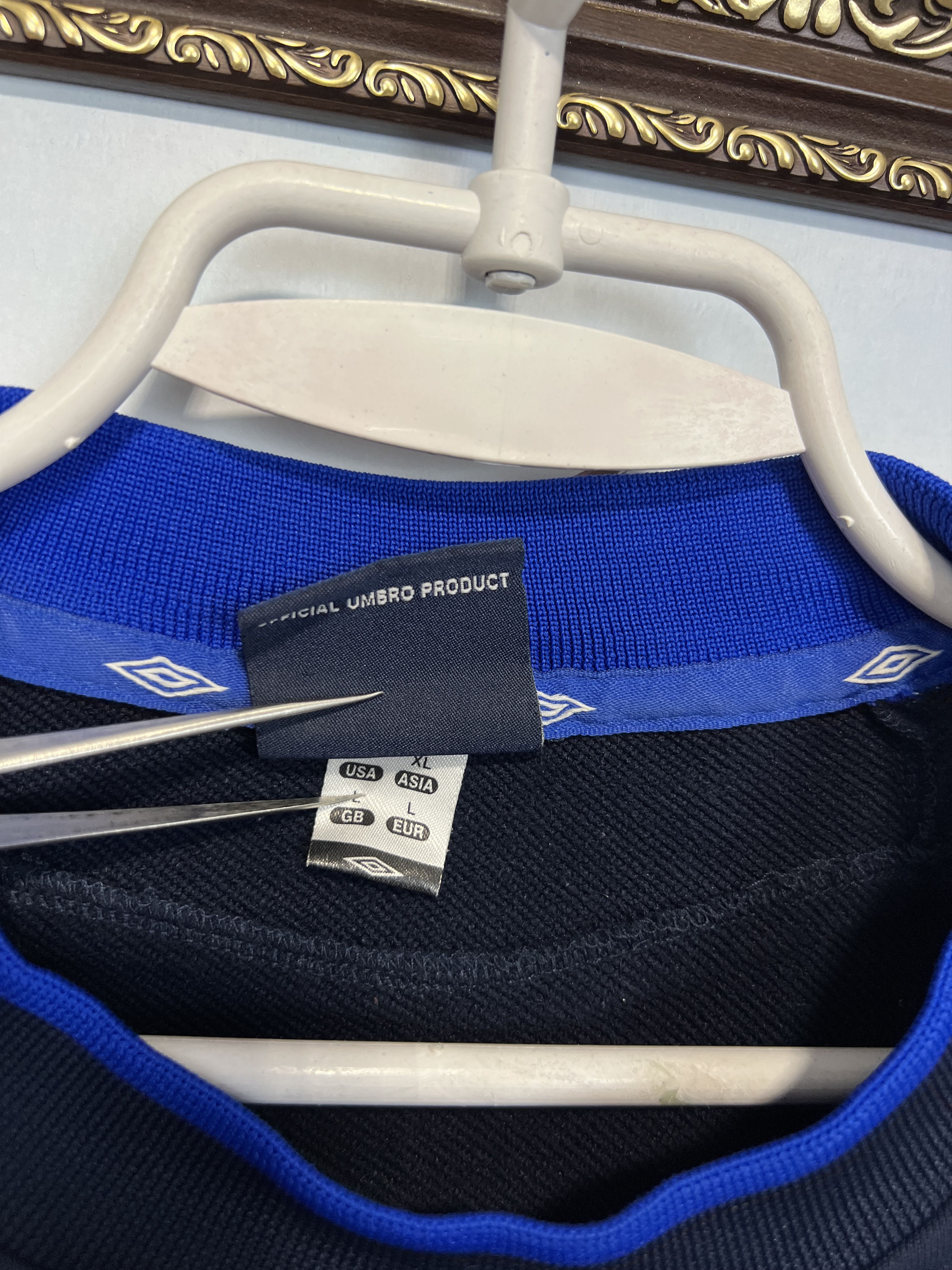 Umbro Everton Football Sweatshirt Soccer Track Top Crewneck Jacket Size US L / EU 52-54 / 3 - 6 Thumbnail