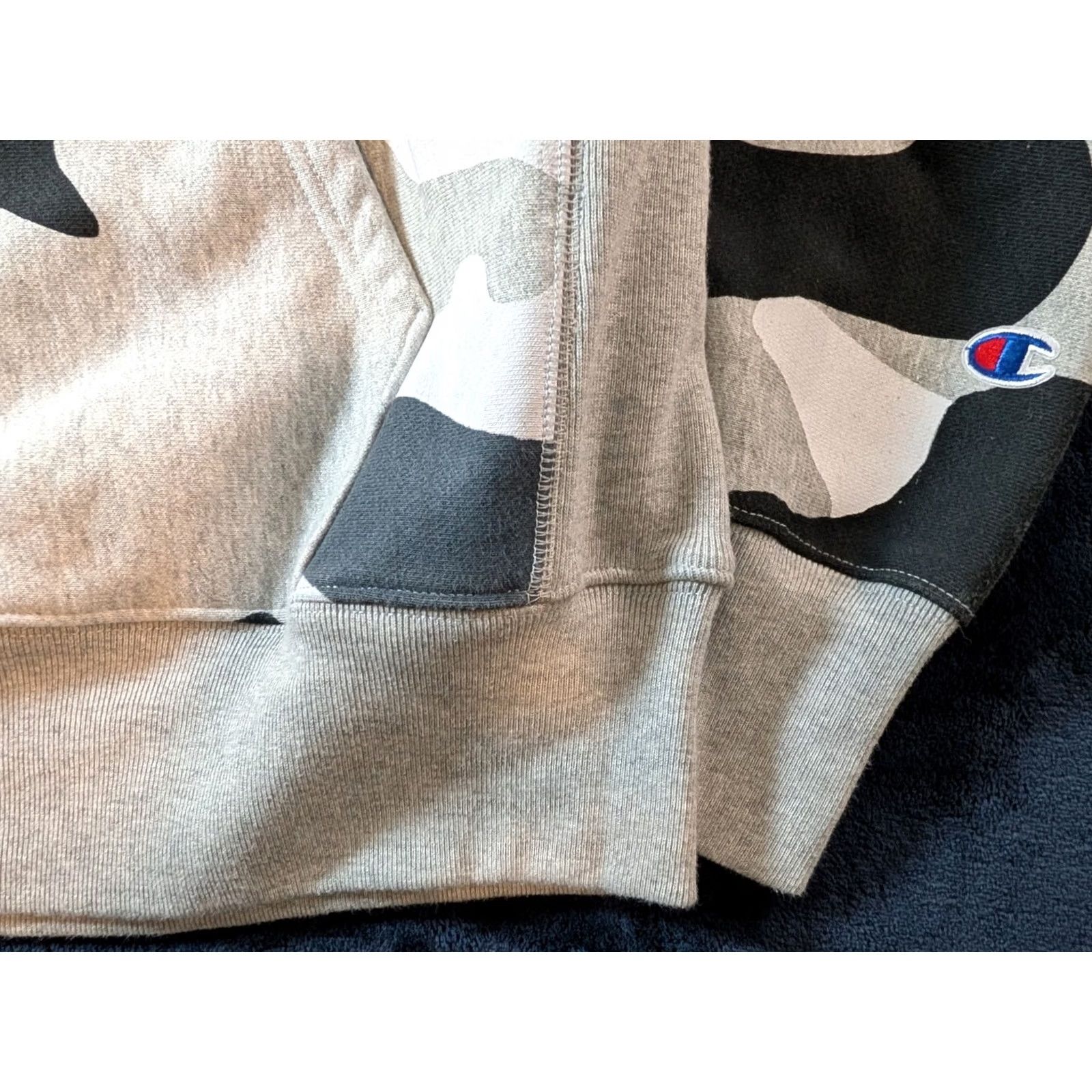 Champion Champion Hoodie Camo Reverse Weave Pullover Sweatshirt Gray Men's L Size US L / EU 52-54 / 3 - 4 Thumbnail