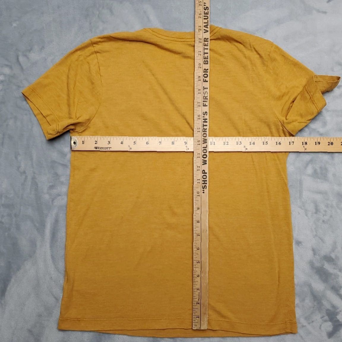The North Face VINTAGE The North Face Shirt Womens Small Yellow Mountains Bear Cotton Blend Outdoor TEE Size S / US 4 / IT 40 - 6 Thumbnail