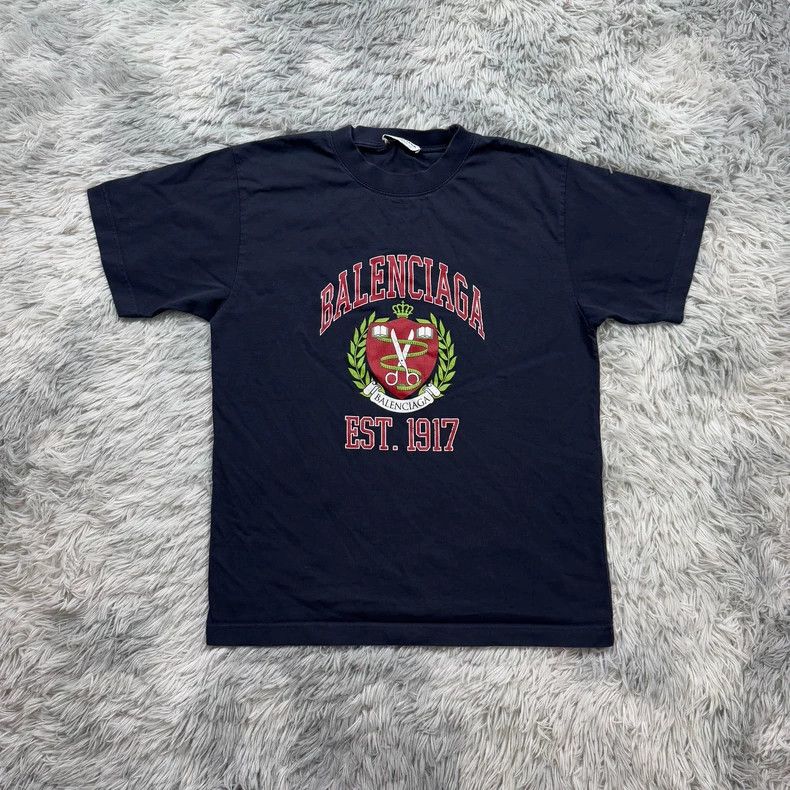 Balenciaga Balenciaga Short Sleeve T-Shirt Size M-dmc Size US M / EU 48-50 / 2 - 1 Thumbnail