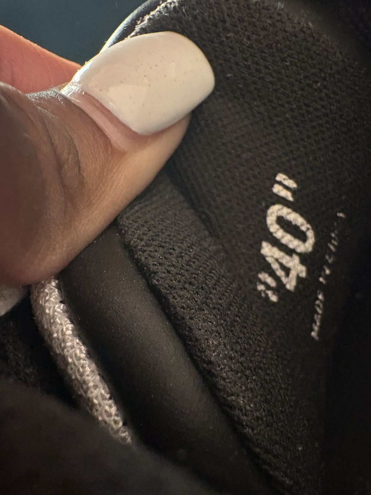 Off-White Out of office off white sneakers Size US 9 / IT 39 - 2 Thumbnail