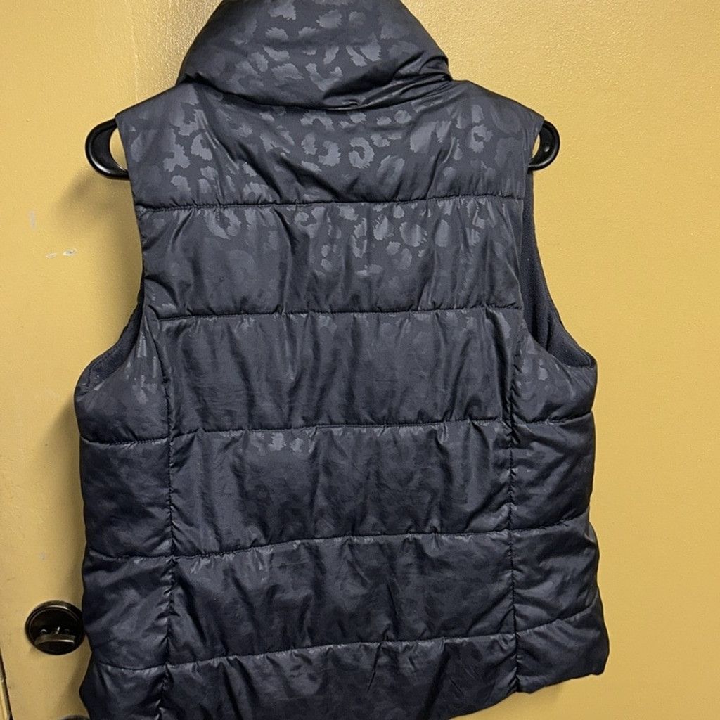 Old Navy Old Navy Grey Puffer Vest Women’s Size Medium Size L / US 10 / IT 46 - 8 Thumbnail