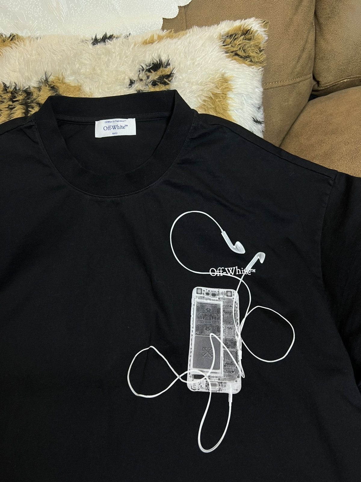 Off-White Offwhite Black Scan Arrow Tshirt. Size US XXS / EU 40 - 2 Thumbnail