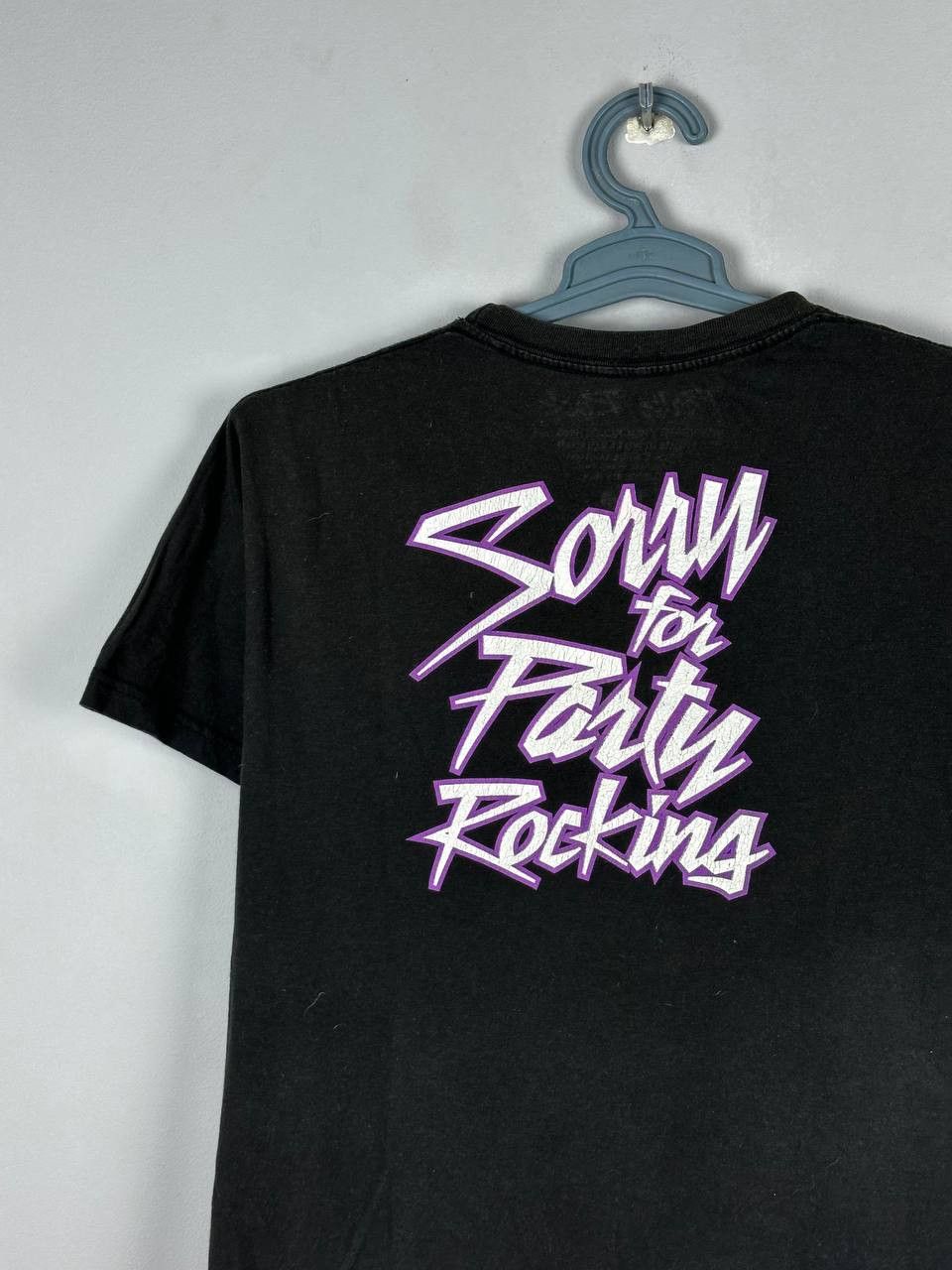 Band Tees Vintage Rare LMFAO Sorry for Party Rocking Tshirt Size US M / EU 48-50 / 2 - 7 Thumbnail