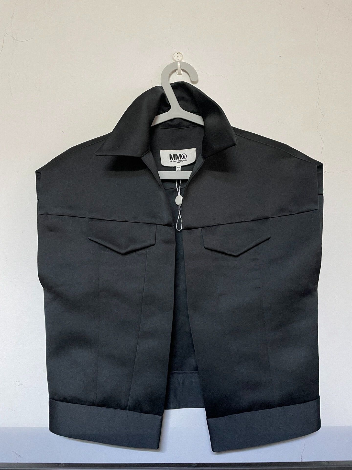 MM6 MM6 Maison Margiela Sleeveless Vest Size S / US 4 / IT 40 - 1 Thumbnail