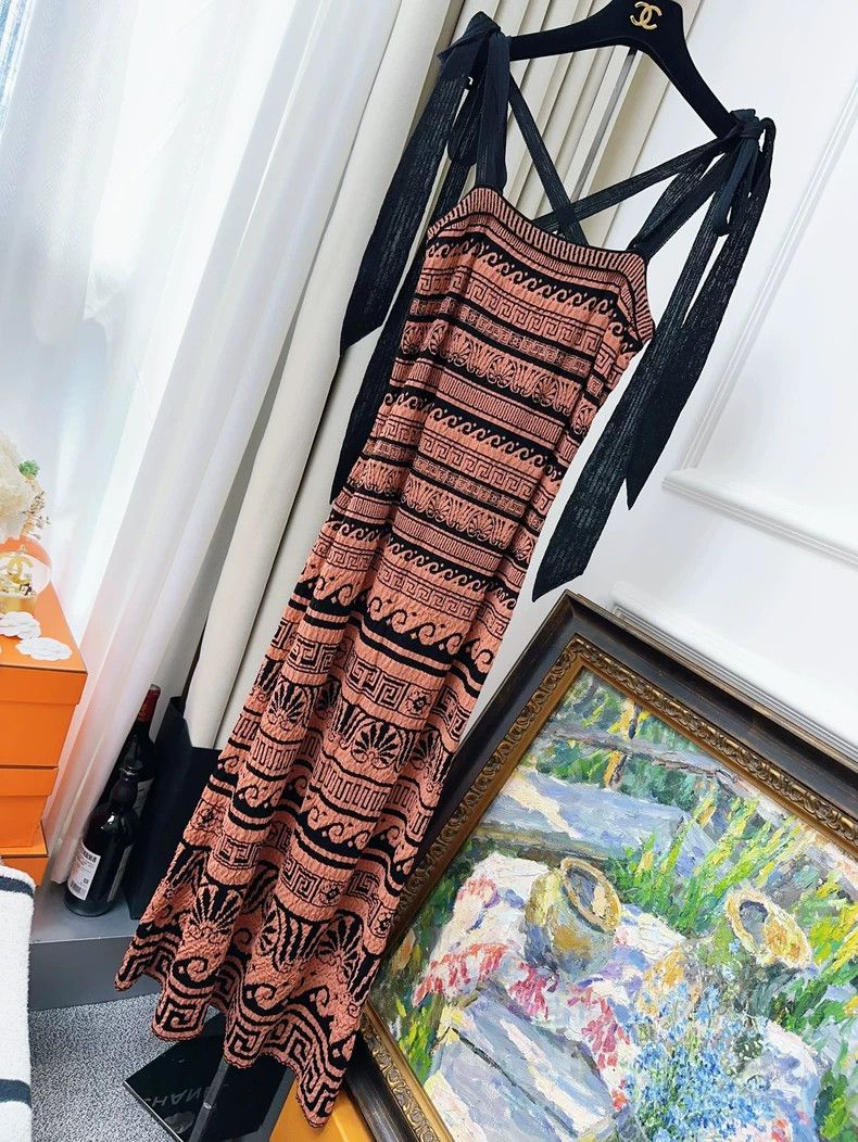 Chanel 18C Early Spring Vacation Greek Series Ceramic Knit