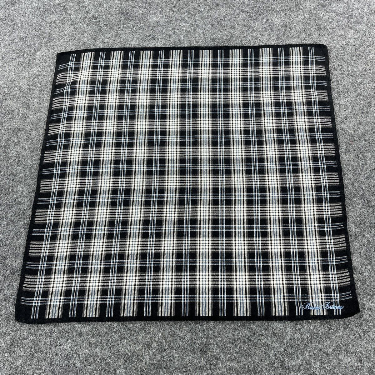 Brooks Brothers Handkerchief / Neckerchief / Bandana B468