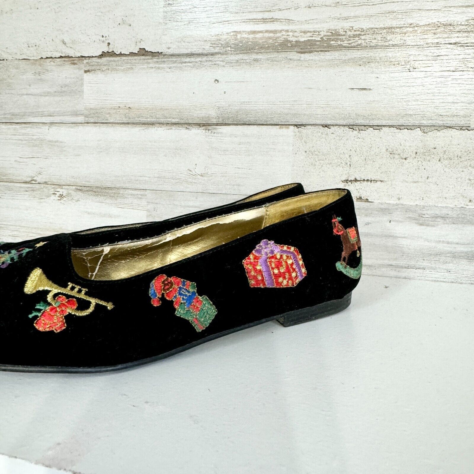 Worthington VTG Worthington Flats 6.5 Christmas Embroidered Black Velvet Size US 6.5 / IT 36.5 - 3 Thumbnail