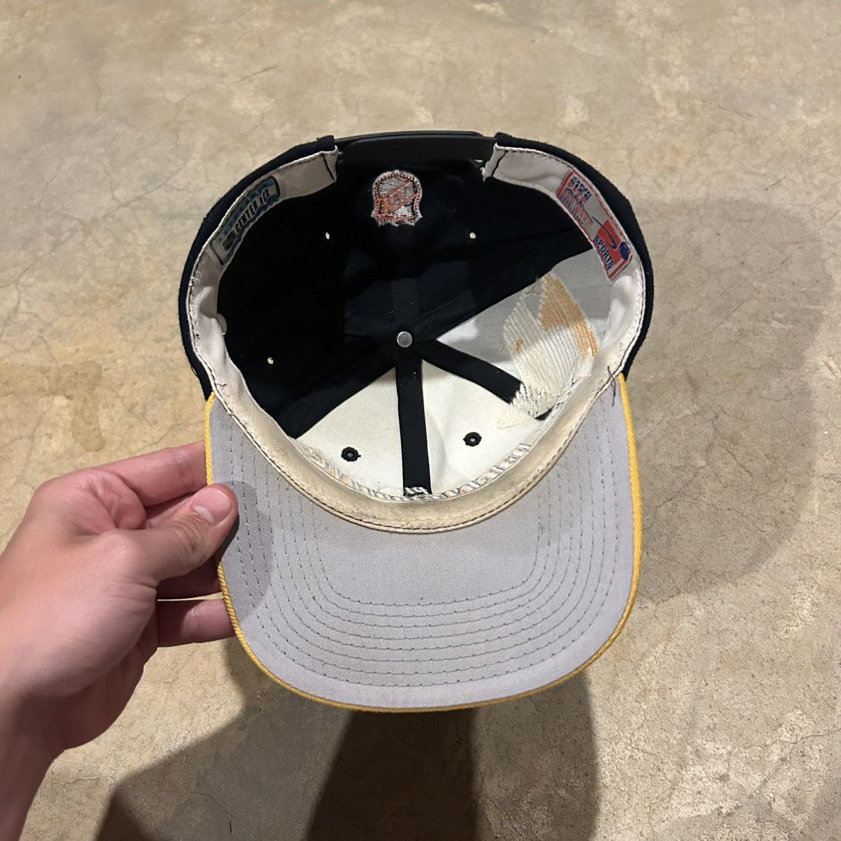 Sports Specialties Vintage 1990s Pittsburgh Pirates Shadow Laser NHL Hat Rare Size ONE SIZE - 7 Thumbnail