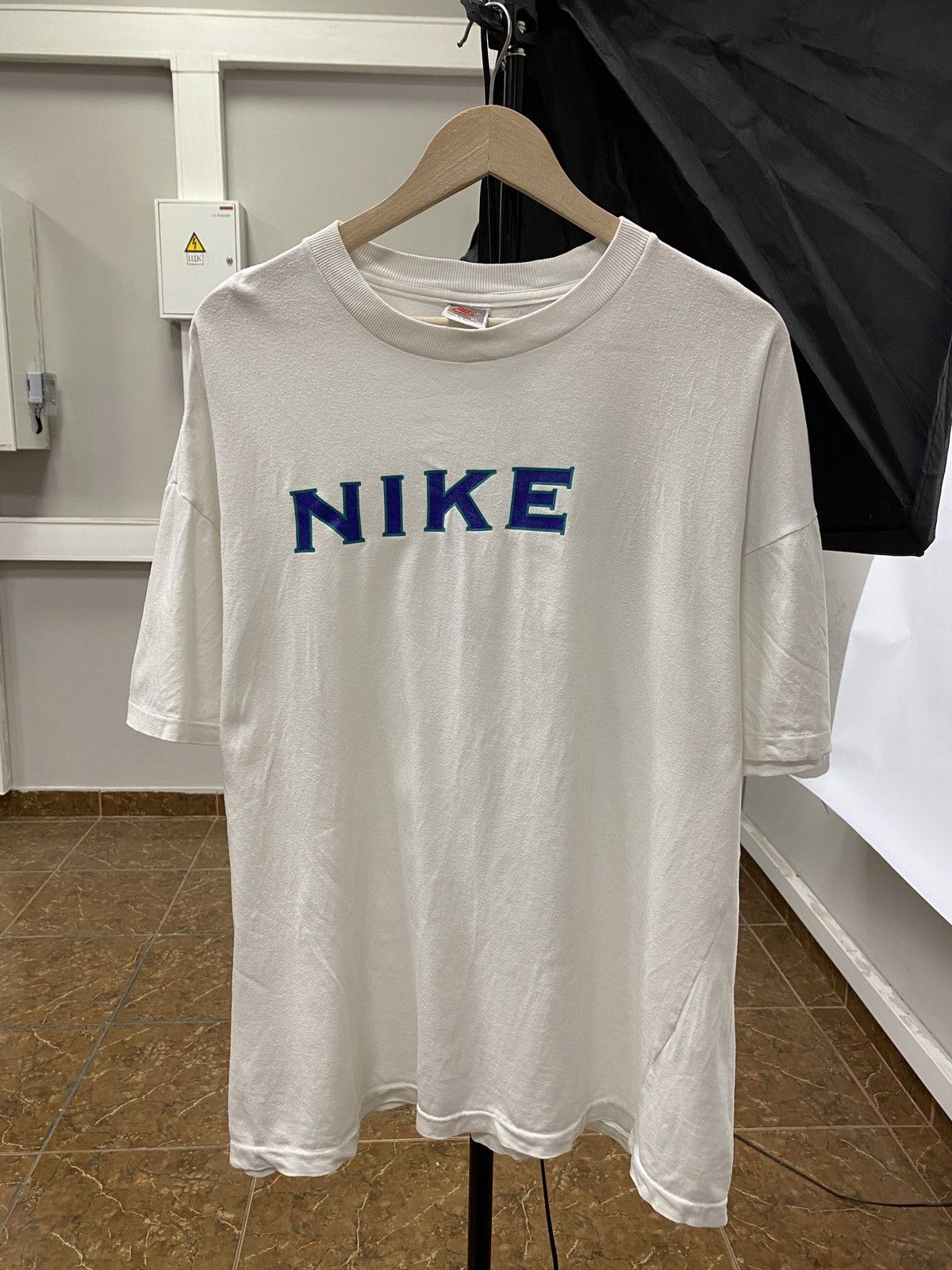 Nike 🇺🇸 Vintage 90s Nike Surfing Made in Australia t-shirt Y2K Size US XL / EU 56 / 4 - 1 Thumbnail