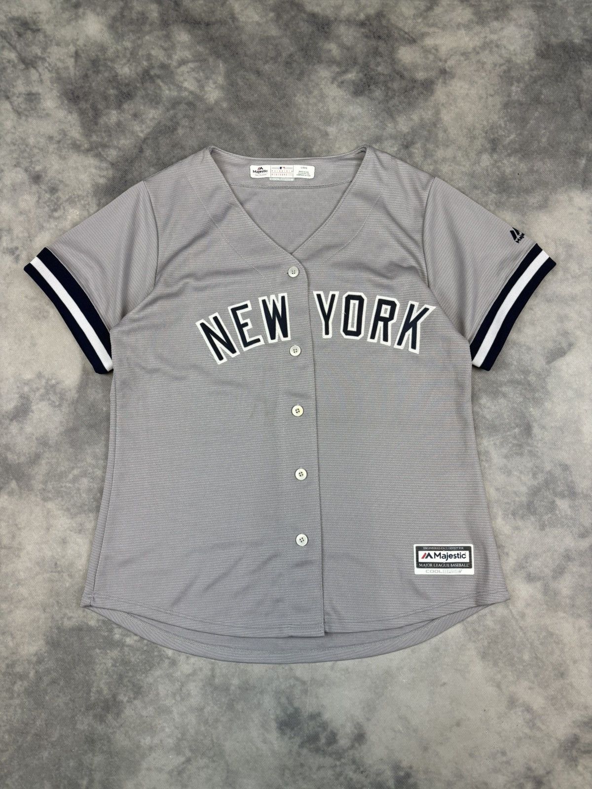 Other Vintage New York Yankees MLB Jersey T shirt 90s y2k grey L Size US L / EU 52-54 / 3 - 1 Thumbnail