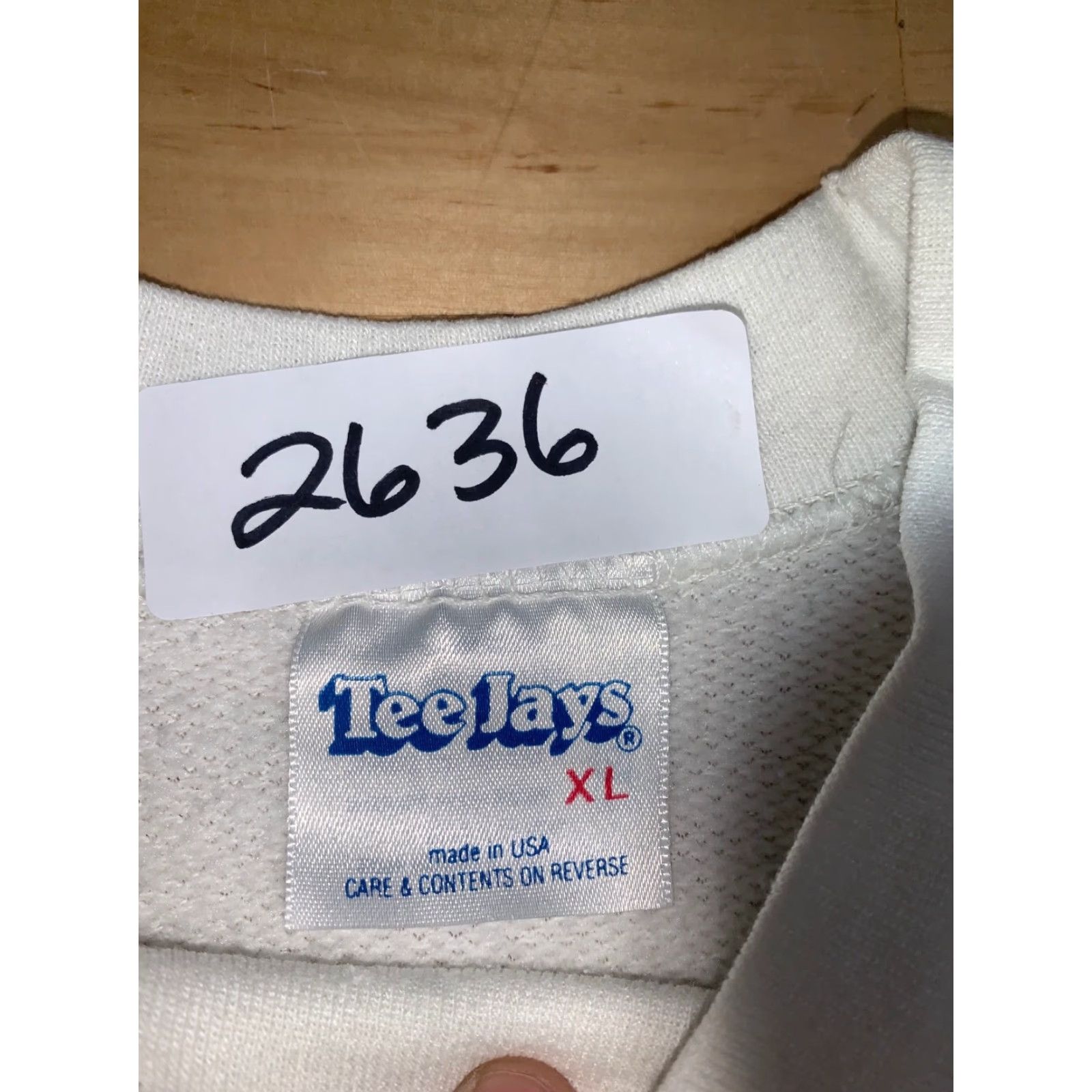 TEE JAYS Tee Jays White Holiday Season Graphic Tee XL US 1990s Casual Cotton Blend Mens Size US XL / EU 56 / 4 - 5 Thumbnail