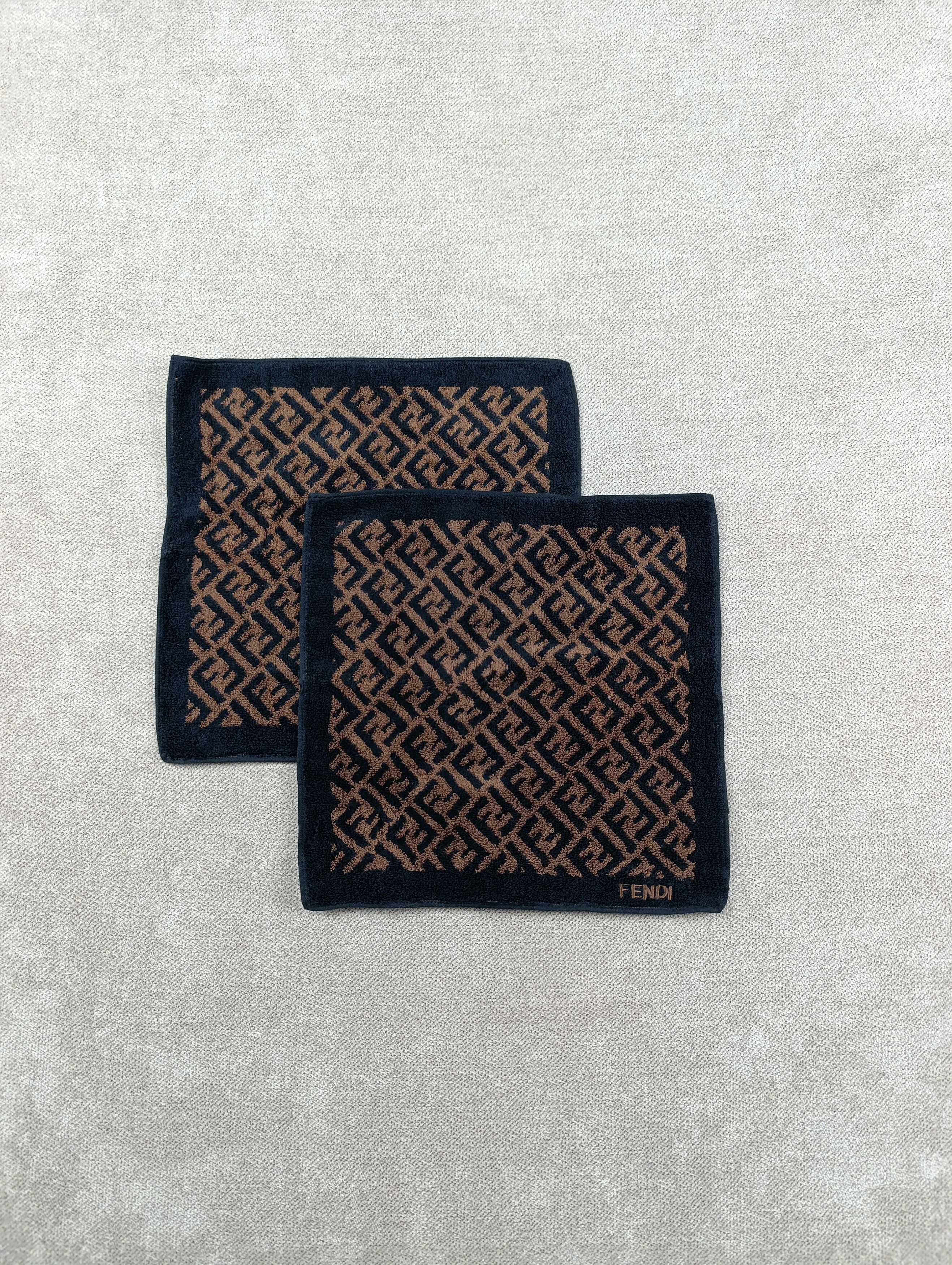 Fendi FENDI MONOGRAM TWO SMALL HANDS COTTON TOWEL VINTAGE Size ONE SIZE - 1 Thumbnail