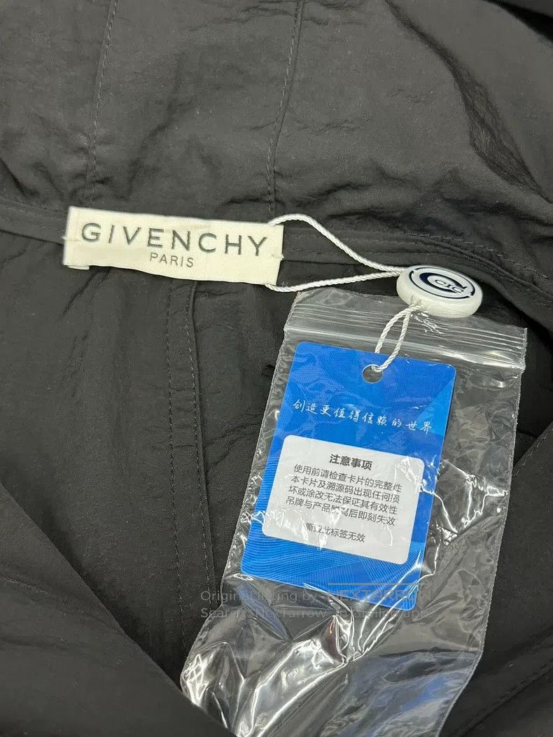 Other Givenchy Black Drawcord Glossy Nylon Patchwork Windbreaker Size US S / EU 44-46 / 1 - 8 Thumbnail