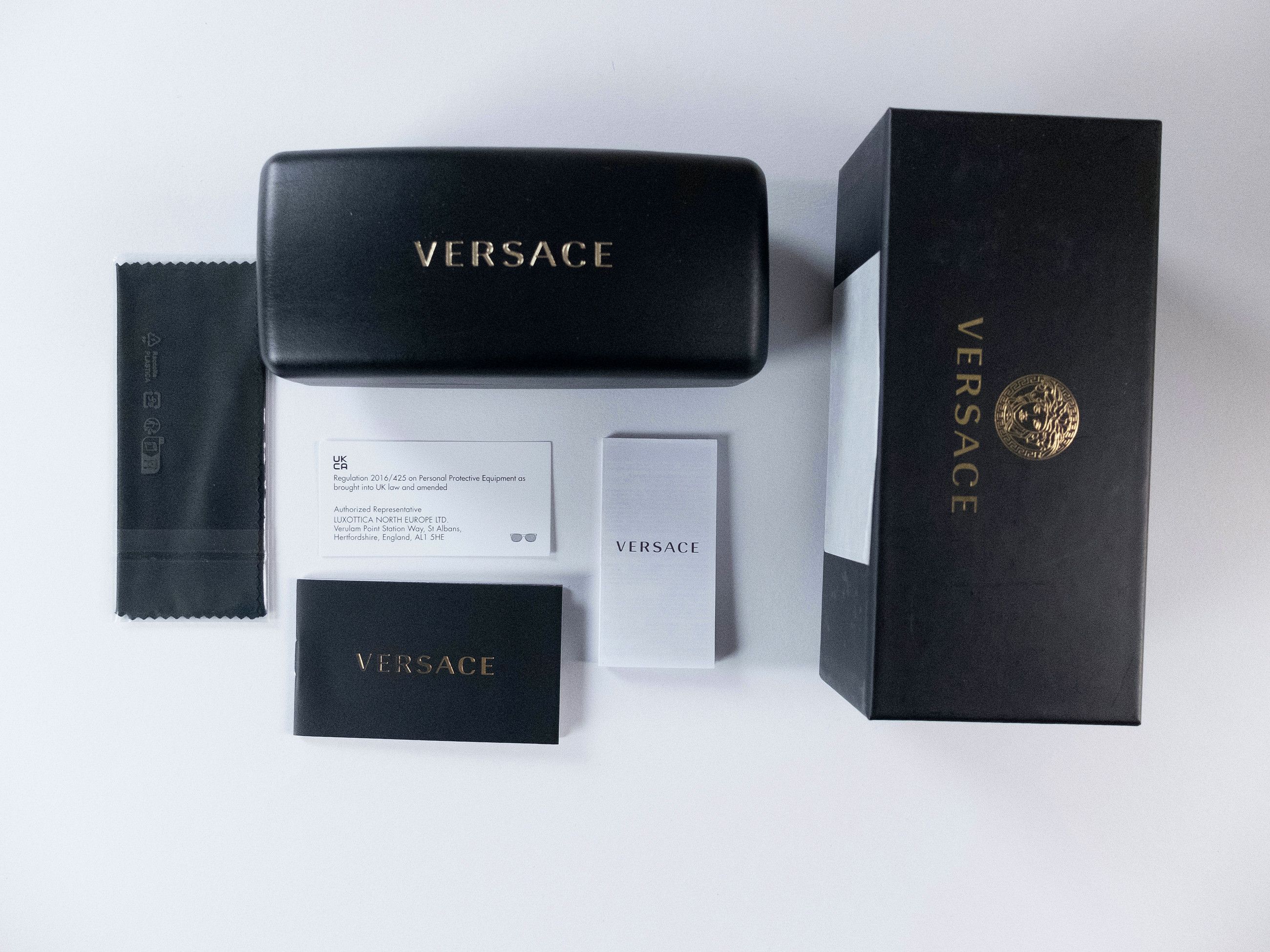 Versace VERSACE Medusa brown shield frame acetate sunglasses Size ONE SIZE - 9 Thumbnail