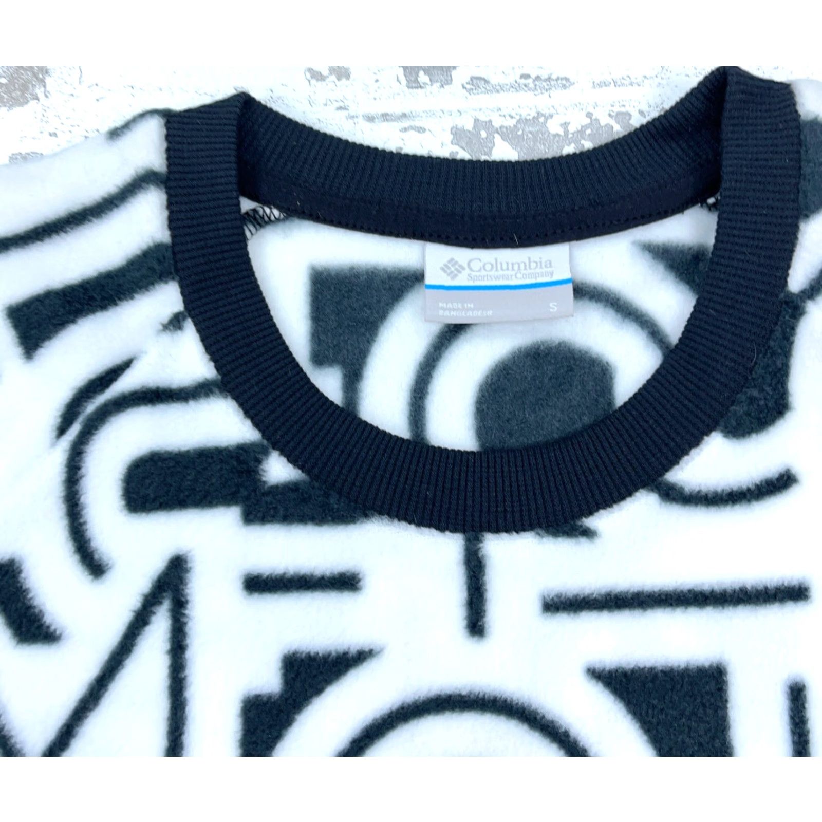 Gloverall Columbia Sweater Women S Black Crew Neck Geometric All Over Knit Fleece Pullover Casual Knits Size S / US 4 / IT 40 - 3 Thumbnail