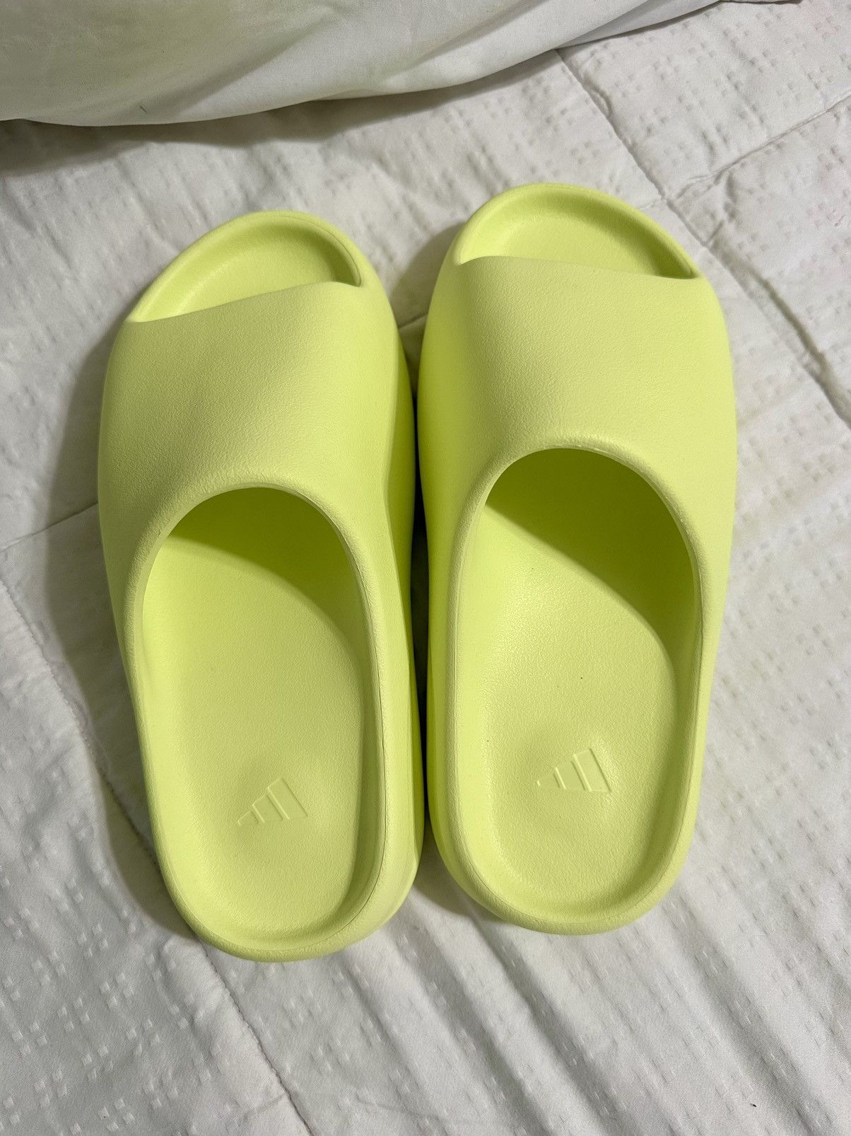 Adidas Yeezy Slides Glow Green size 9 Size US 9 / EU 42 - 4 Thumbnail